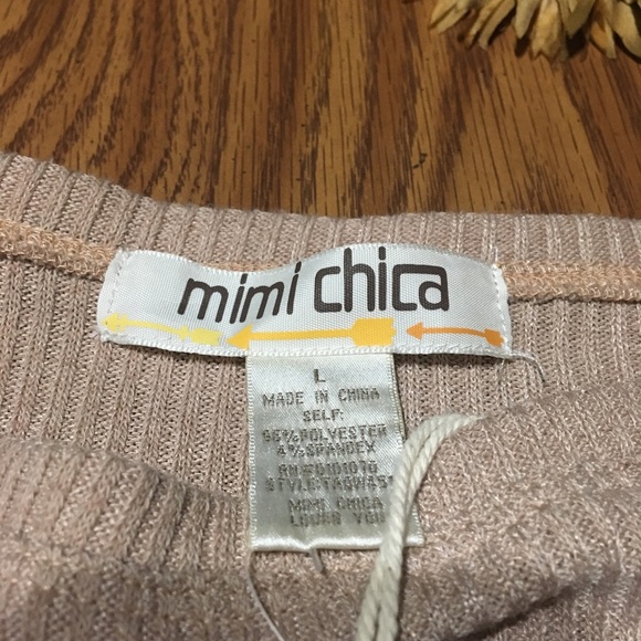 Mimi Chica Women's Off Shoulder Top - Picture 4 of 4